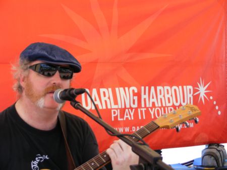 2007_1117LaunchSquadGig0067