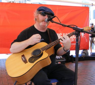2007_1117LaunchSquadGig0069