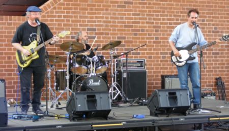 2007_1117LaunchSquadGig0124